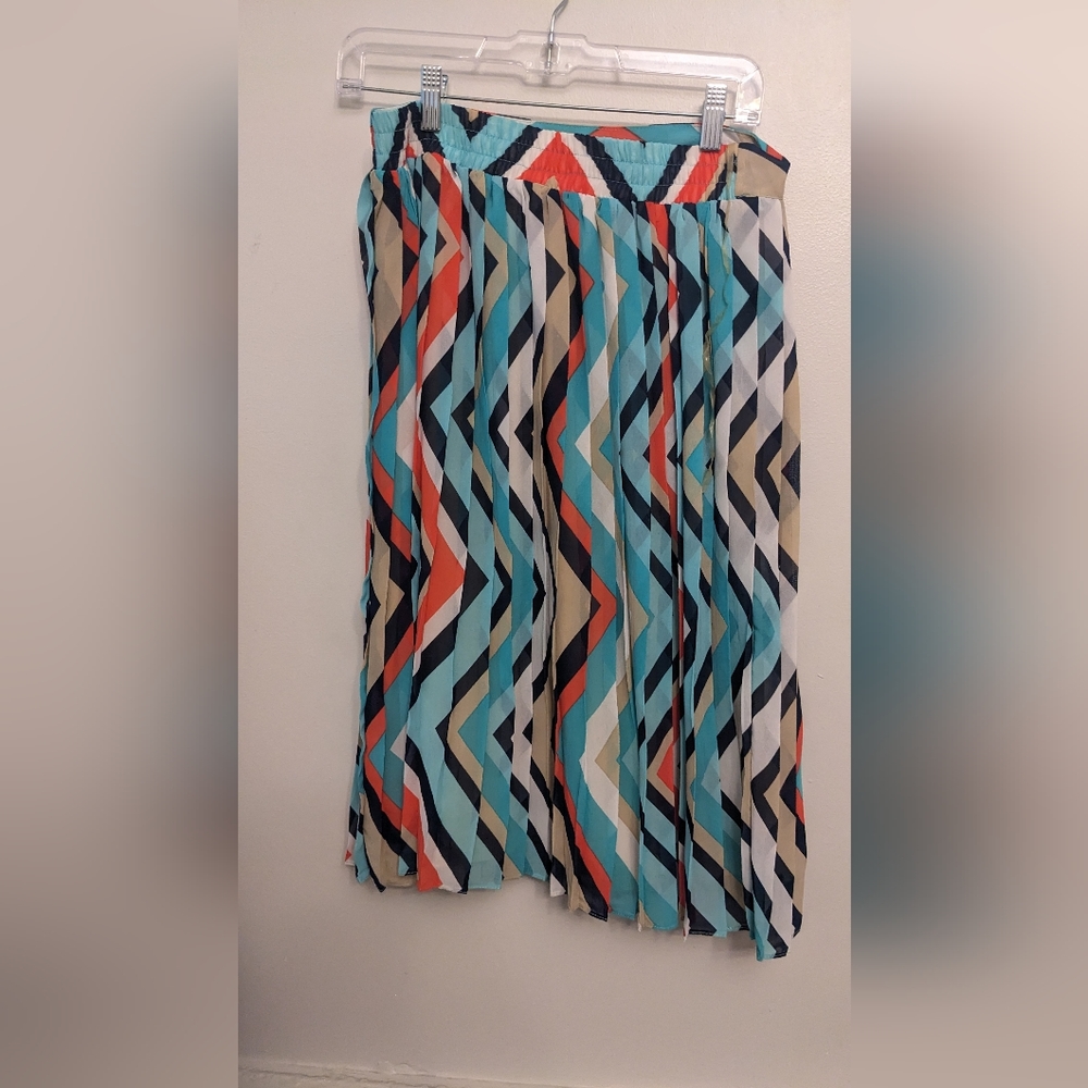 Patterned midi skirt